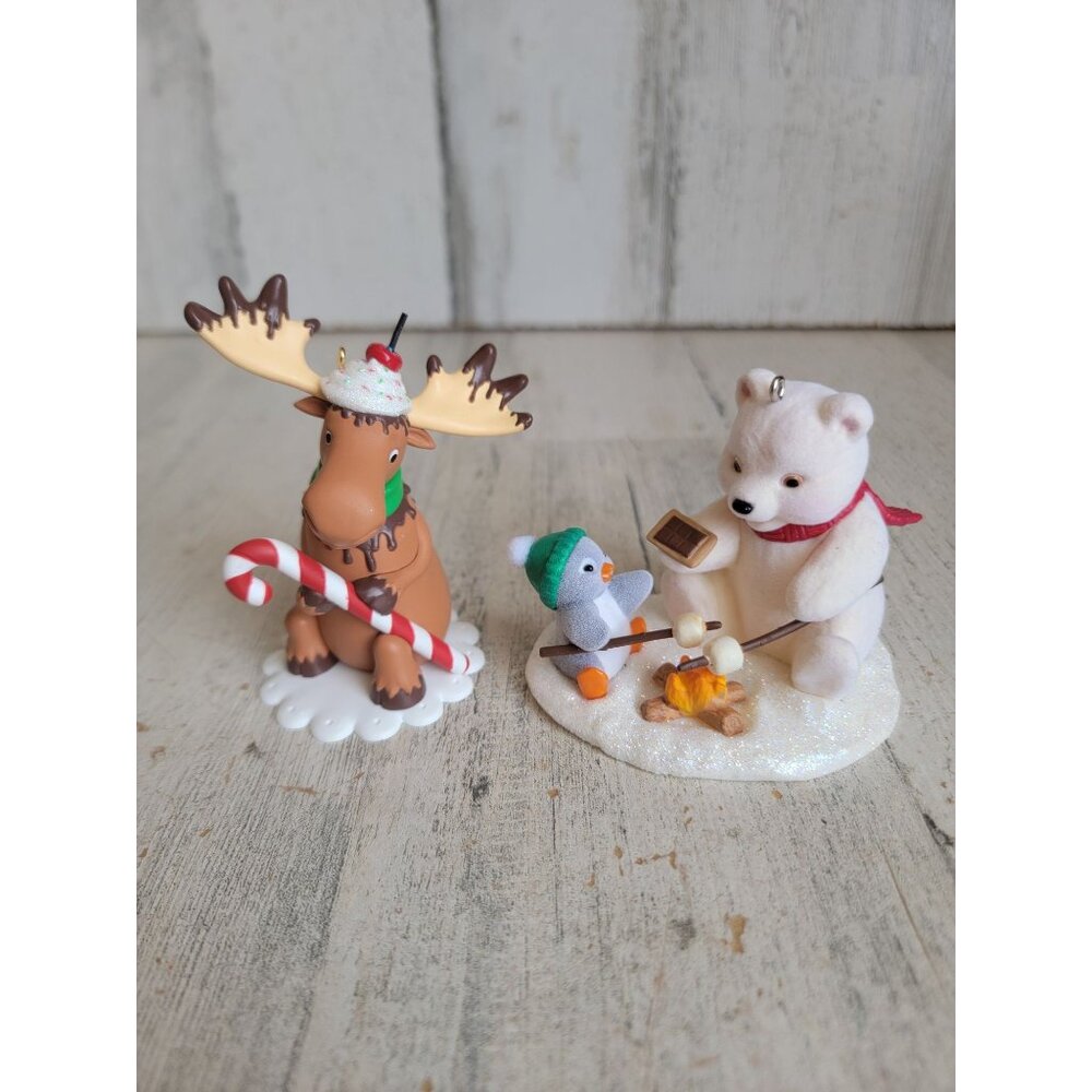 Hallmark polar bear pals s'mores moose Sunday candy ornament‎ Xmas set